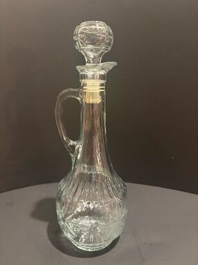 Vintage Clear Glass Decanter with Stopper - Elegant Pitcher